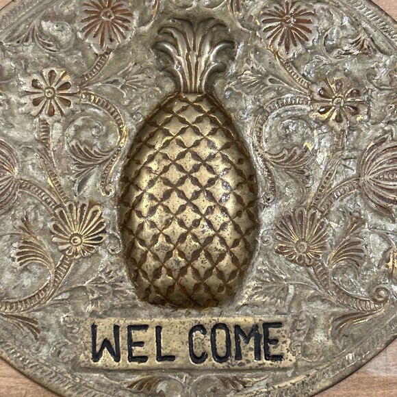 Waccamaw India Brass Pineapple WELCOME Plaque Sign Oval Intricate Embossed VTG - Picture 2 of 3
